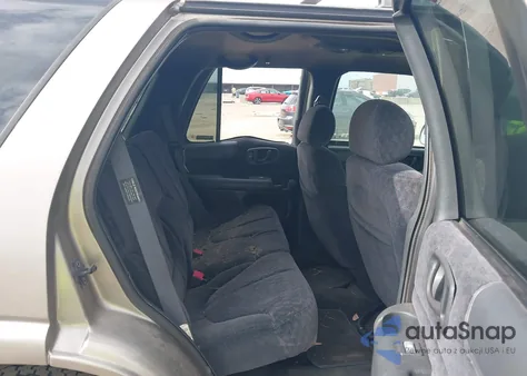 2000 GMC Jimmy Sle z USA, uszkodzony, nr VIN 1GKCS13WXY2155821